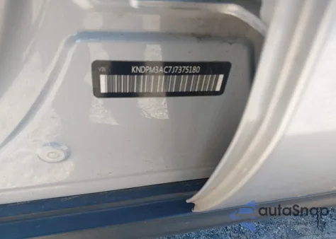 2018 Kia Sportage Lx z USA, uszkodzony, nr VIN KNDPM3AC7J7375180